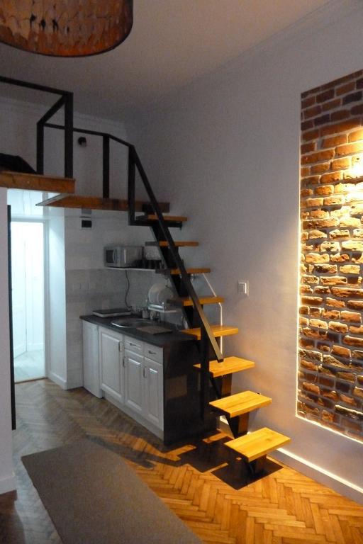 Studio Apartment