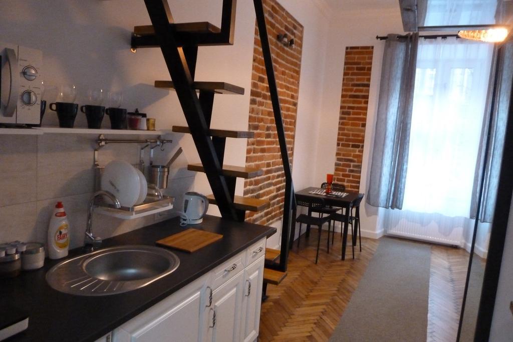 Studio Apartment